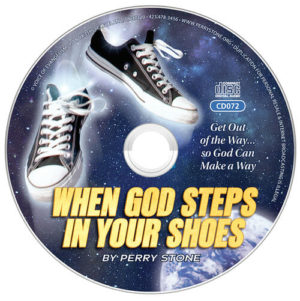 CD072 When God Steps in Your Shoes CD-1141
